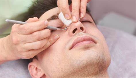 7 Cara Ampuh Treatment Menghilangkan Komedo dalam 1 Minggu! 7 Cara Ampuh Treatment Menghilangkan Komedo dalam 1 Minggu!