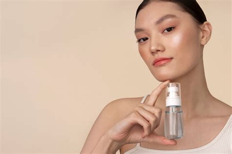 5 Kosmetik Perawatan Wajah Lokal Ini Dijamin Bikin Kulit Glow Up! 💫