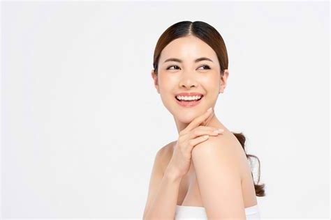 5 Rahasia Perawatan Badan Wanita ala Seleb yang Wajib Kamu Coba! 5 Rahasia Perawatan Badan Wanita ala Seleb yang Wajib Kamu Coba!
