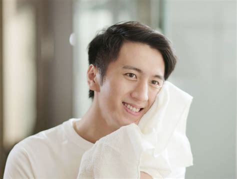 7 Langkah Paket Glow Up Pria Buat Tampil Maksimal 7 Langkah Paket Glow Up Pria Buat Tampil Maksimal
