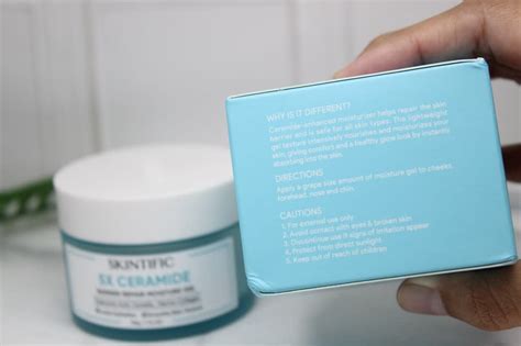 7 Moisturizer Terbaik untuk Kulit Kombinasi: Bye Kilap, Bye Kering! 7 Moisturizer Terbaik untuk Kulit Kombinasi: Bye Kilap, Bye Kering!
