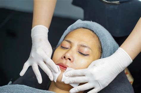 7 Rahasia Perawatan Badan di Larissa yang Bikin Kulit Glowing dalam 7 Hari! 7 Rahasia Perawatan Badan di Larissa yang Bikin Kulit Glowing dalam 7 Hari!