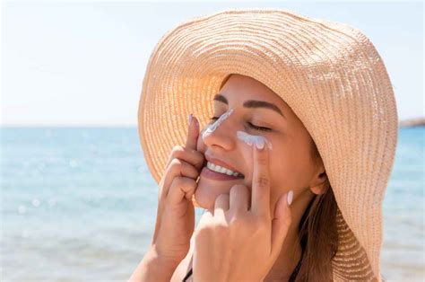 7 Rahasia Perawatan Derma Glowing yang Wajib Kamu Coba! 7 Rahasia Perawatan Derma Glowing yang Wajib Kamu Coba!