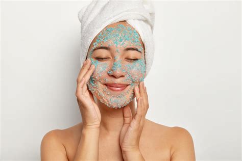 7 Rahasia Wajah Glowing Alami: Bye-Bye Kulit Kusam! 7 Rahasia Wajah Glowing Alami: Bye-Bye Kulit Kusam!