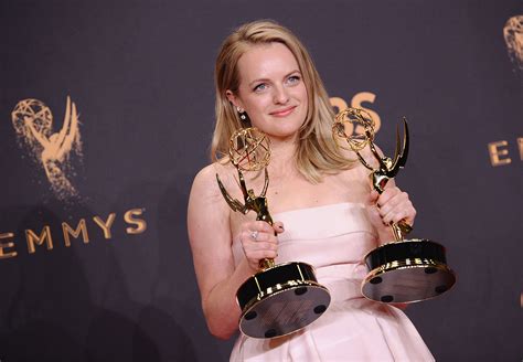 Elisabeth Moss Breaks Down: Final "Handmaid's" Season Triggers Raw Emotion